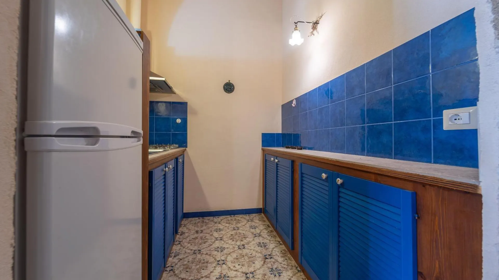 Buranti Guest House Альгеро